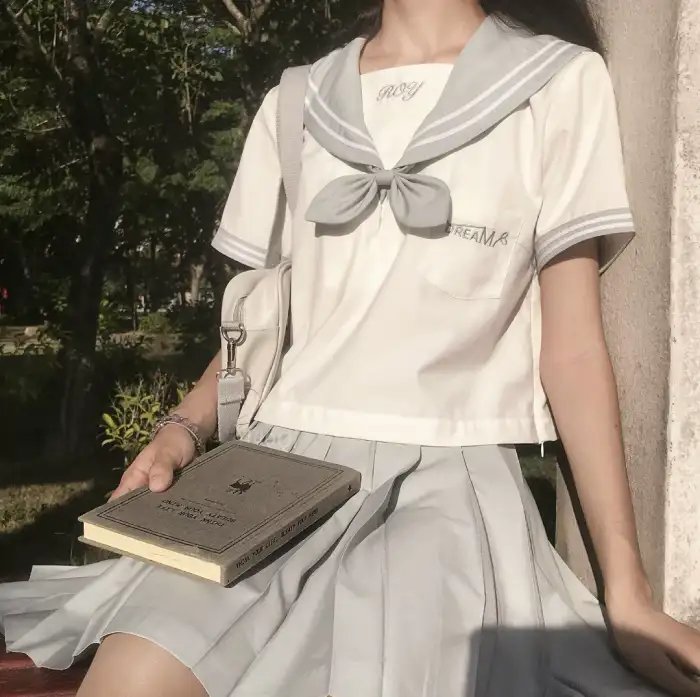 一笑渡凡间粤语